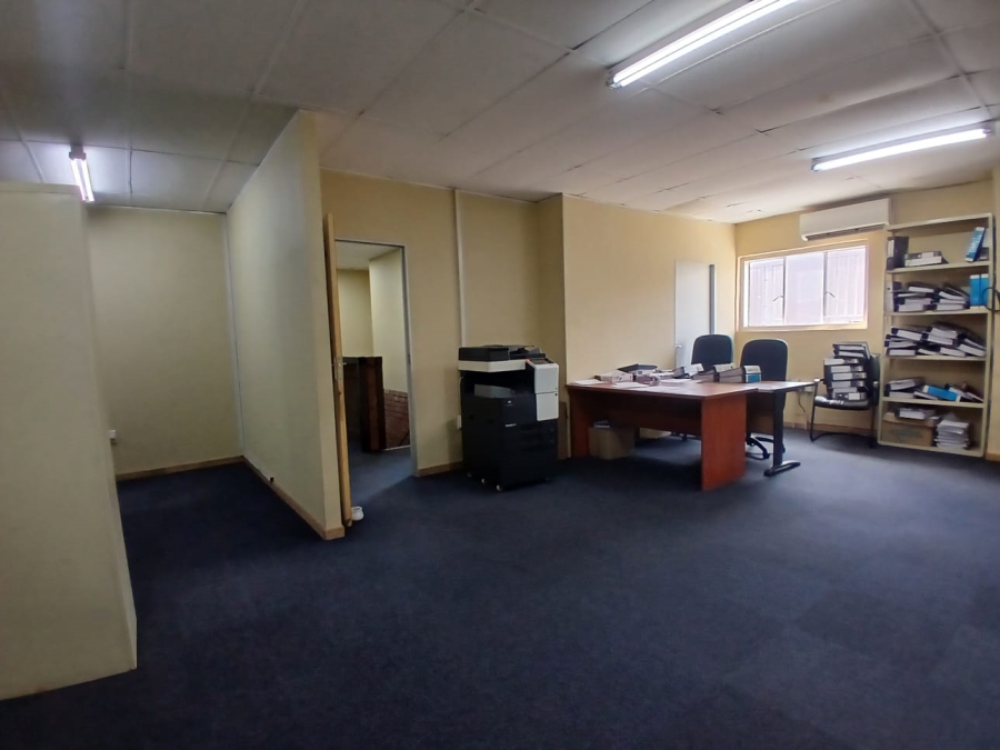 To Let commercial Property for Rent in Oos Einde North West